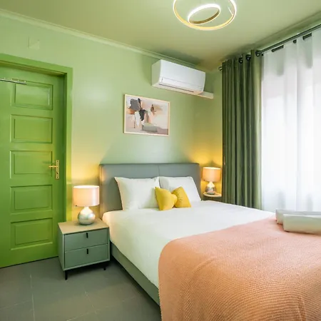 Cosy - With Private Bathroom