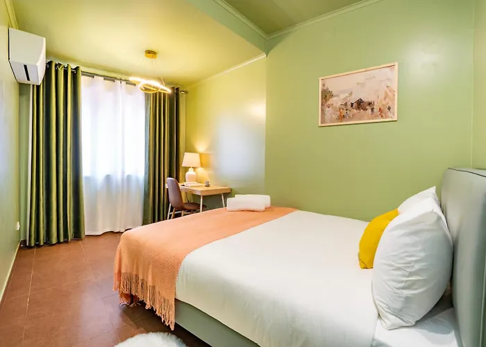 Cosy - With Private Bathroom Penzion Cascais