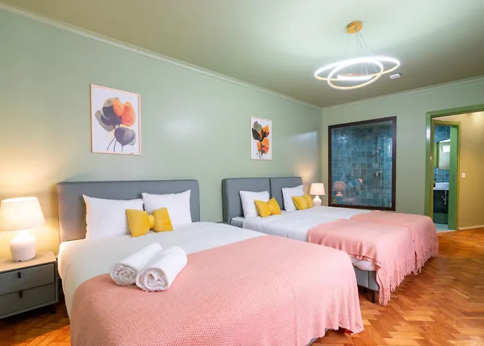 Cosy - With Private Bathroom