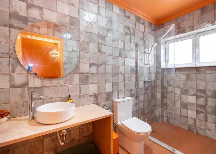 Cosy - With Private Bathroom Cascais