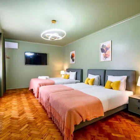 Cosy - With Private Bathroom Konukevi Cascais