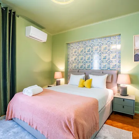 Cosy - With Private Bathroom Konukevi Cascais