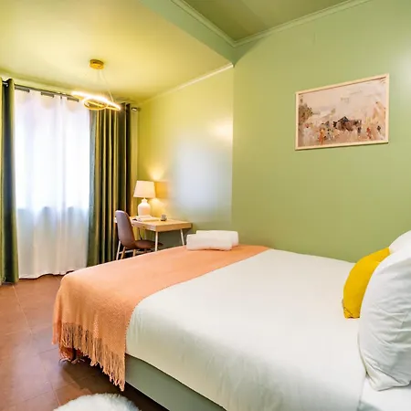 Cosy - With Private Bathroom Konukevi Cascais